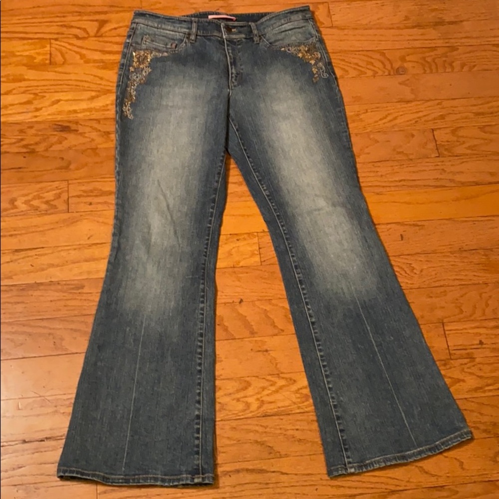 PRE-OWNED WOMEN’S GIANNI BINI FLARE LEG JEANS - Picture 1 of 12
